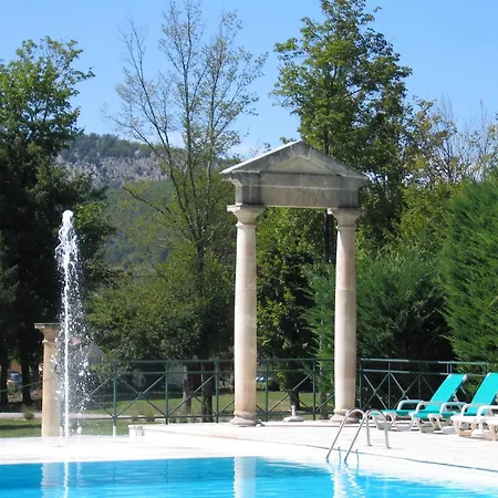 アパート Chateau Luxury Montbrun, Cleaning Included モンブリュン・レ・バン
